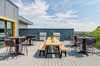 Rooftop deck and sitting
